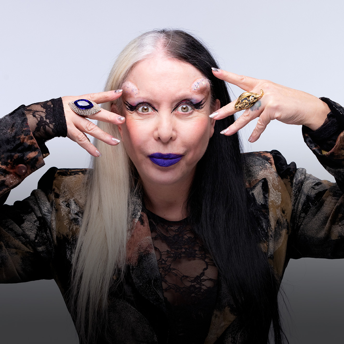 ORLAN | SFUMATO BETWEEN PRESENTATION AND REPRESENTATION